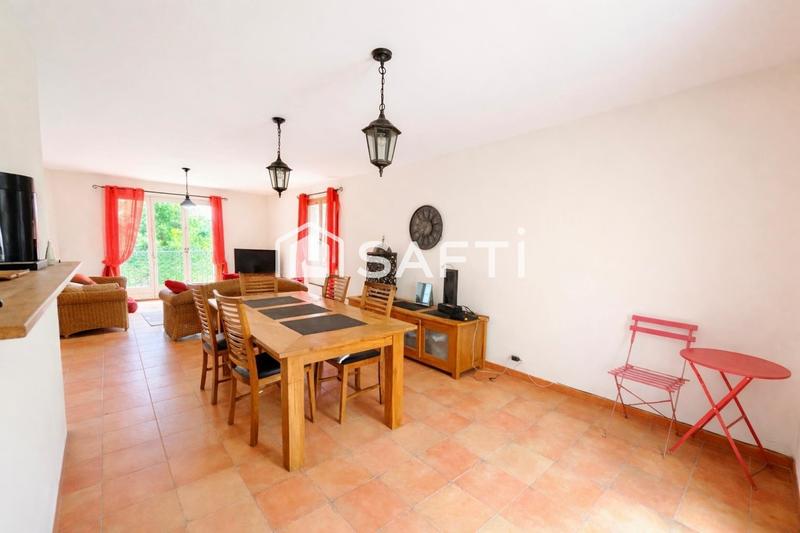 Maison - 110 m² - 5 pièces