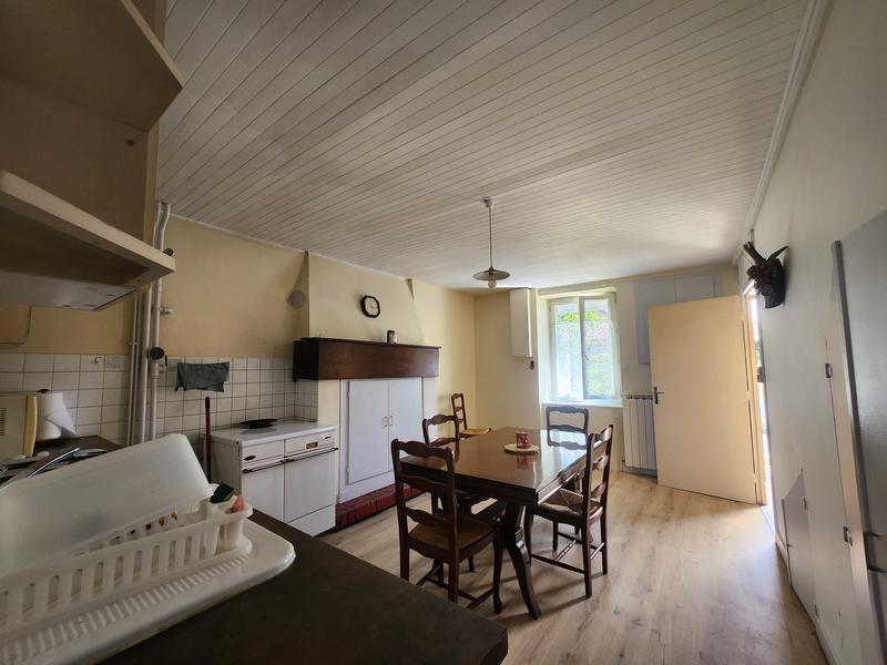 Maison - 98 m² - 5 pièces