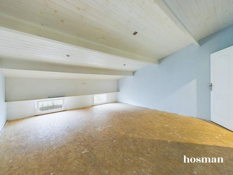 Maison - 157 m² - 7 pièces