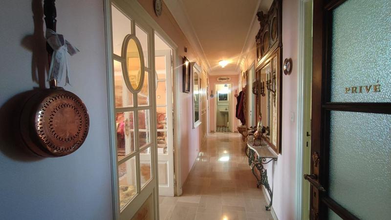 Appartement - 120 m² - 5 pièces