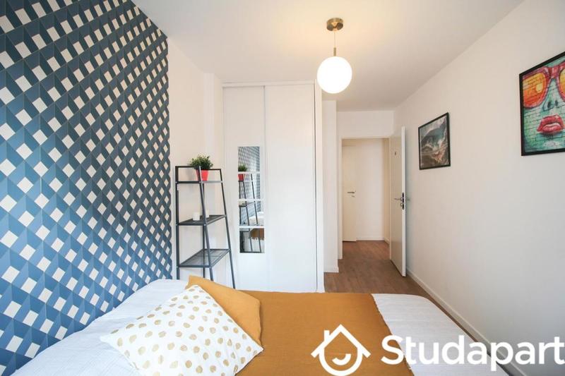 Chambre - 13 m² - 1 pièce