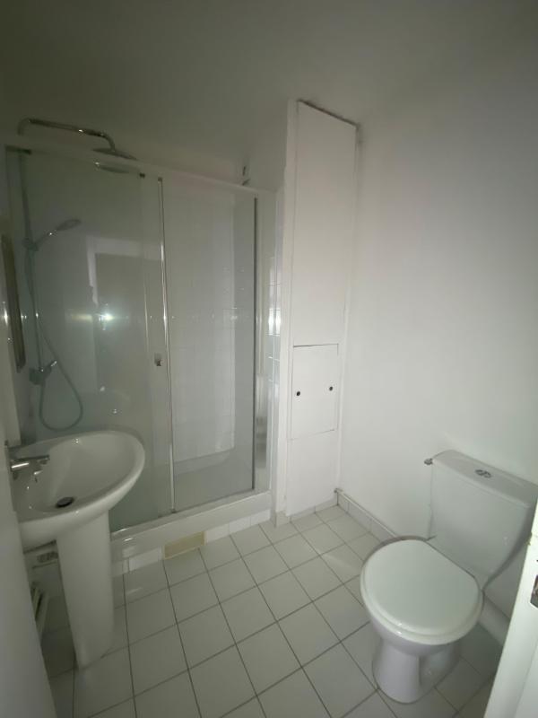 Studio - 25 m² - 1 pièce