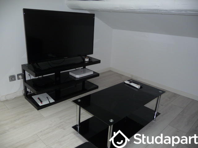 Chambre - 9 m² - 1 pièce