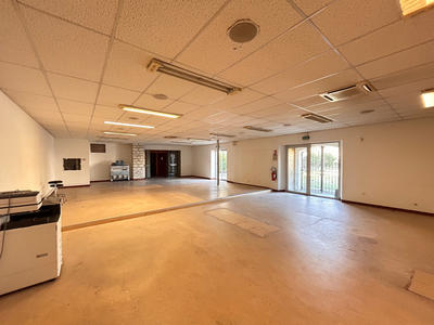 Bureau - 300 m² - 3 pièces