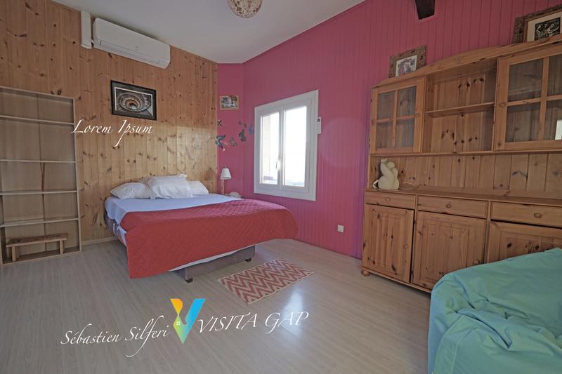 Maison - 159 m² - 6 pièces