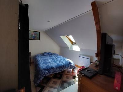 Maison - 221 m² - 12 pièces