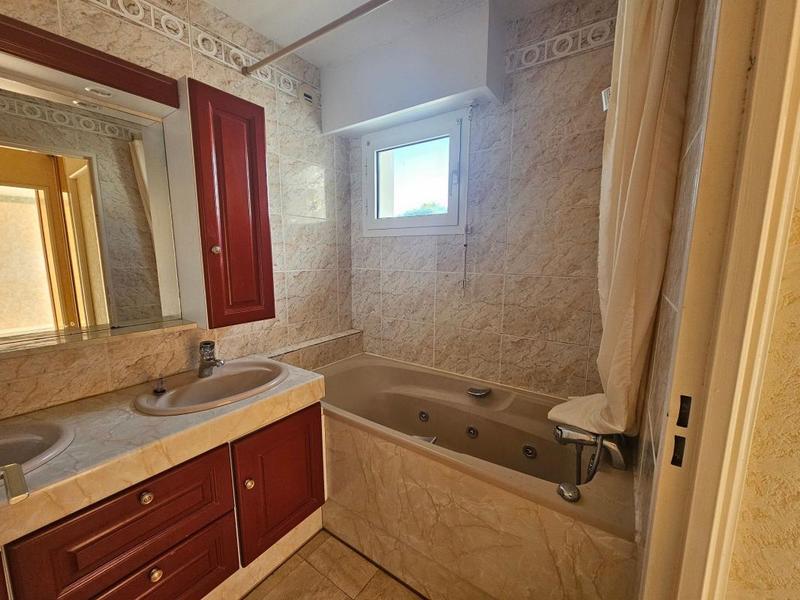 Appartement - 93 m² - 3 pièces