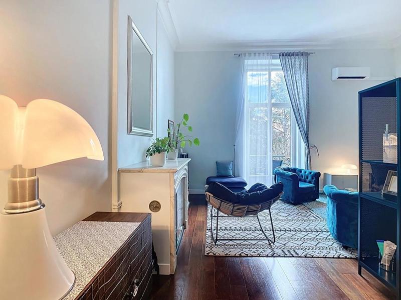 Appartement - 85 m² - 3 pièces