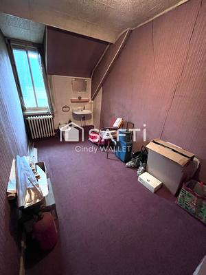 Maison - 275 m² - 9 pièces