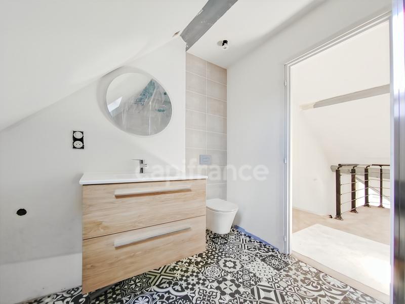 Appartement - 100 m² - 4 pièces