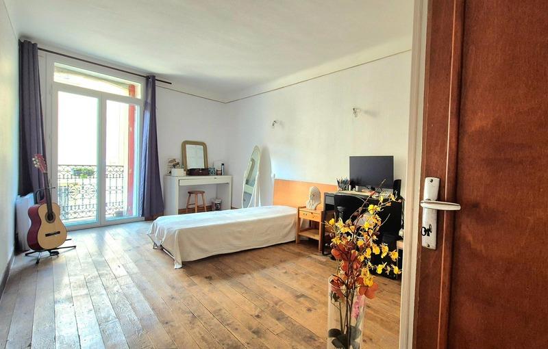 Maison - 212 m² - 8 pièces