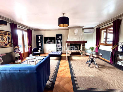 Maison - 145 m² - 6 pièces