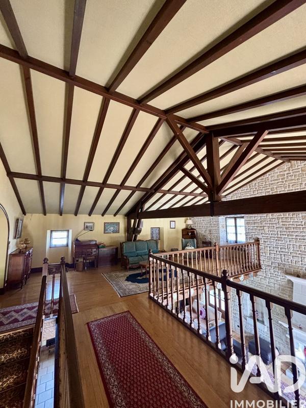Maison - 290 m² - 6 pièces