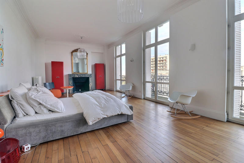 Appartement - 229 m² - 7 pièces