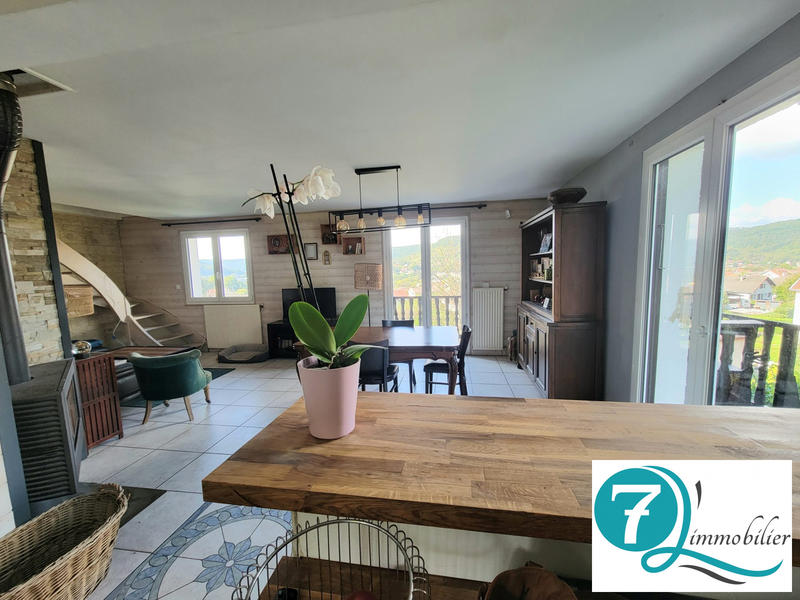 Maison - 110 m² - 7 pièces