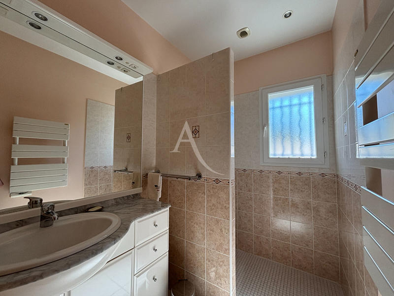 Maison - 165 m² - 7 pièces