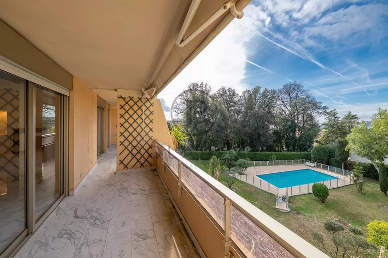 Villa sur toit - 152 m² - 4 pièces