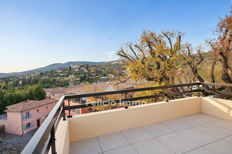 Appartement - 83 m² - 3 pièces