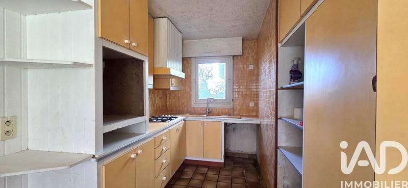 Maison - 220 m² - 11 pièces