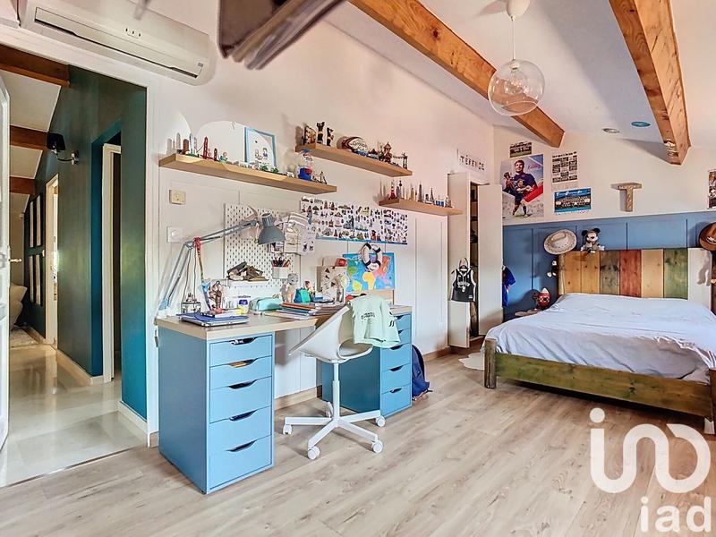 Maison - 280 m² - 7 pièces