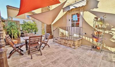 Maison - 252 m² - 8 pièces