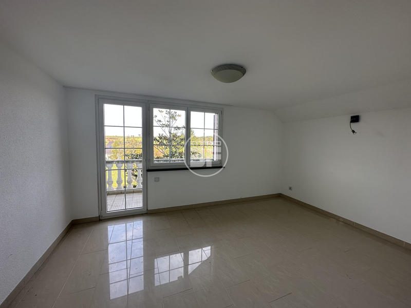 Maison - 356 m² - 8 pièces