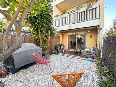 Appartement - 81 m² - 3 pièces