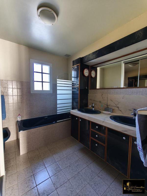 Maison traditionnelle - 86 m² - 4 pièces