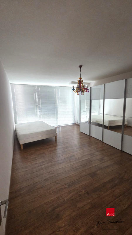 Appartement - 95 m² - 4 pièces