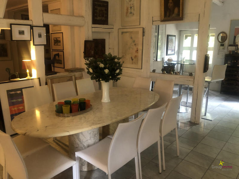 Maison ancienne - 378 m² - 15 pièces