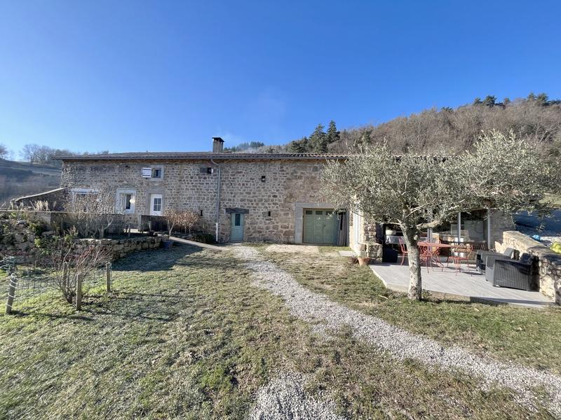 Maison - 173 m² - 9 pièces