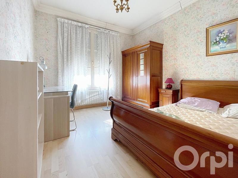 Maison - 164 m² - 7 pièces