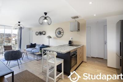 Chambre - 9 m² - 1 pièce