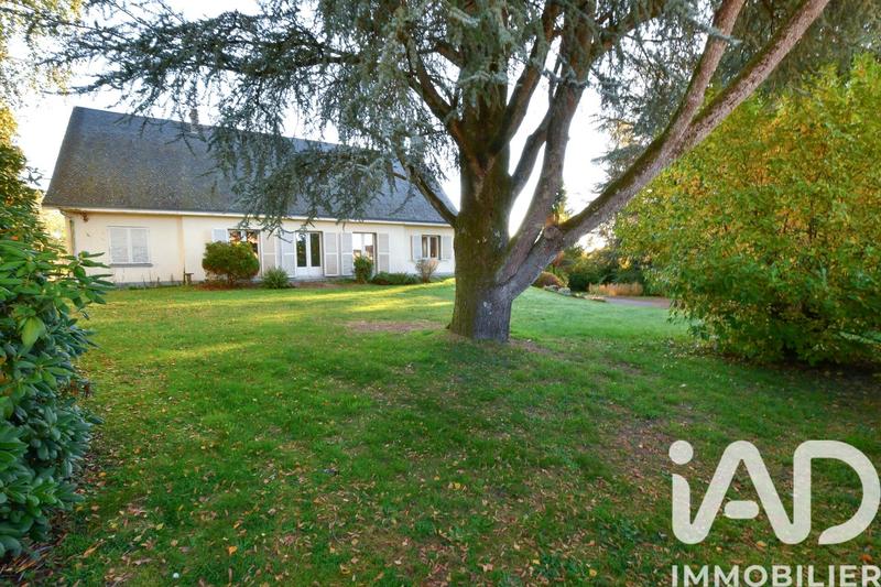 Maison - 284 m² - 9 pièces