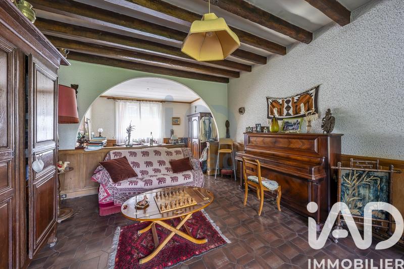 Maison - 257 m² - 8 pièces