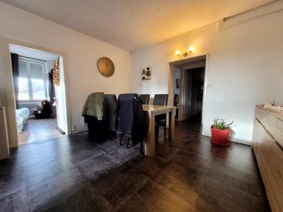 Appartement - 74 m² - 2 pièces