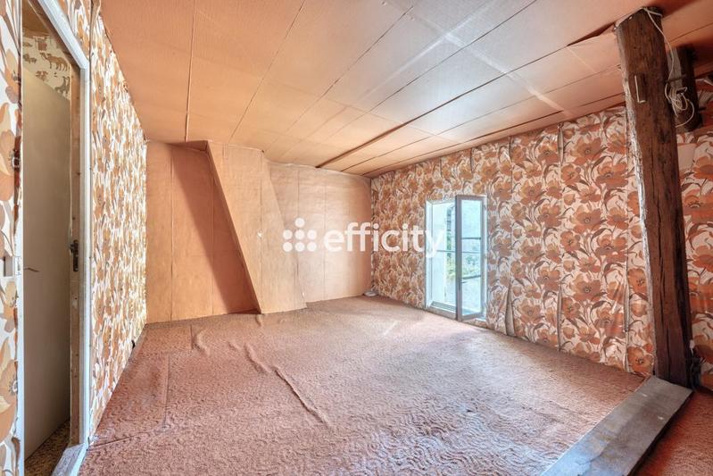 Maison - 180 m² - 8 pièces