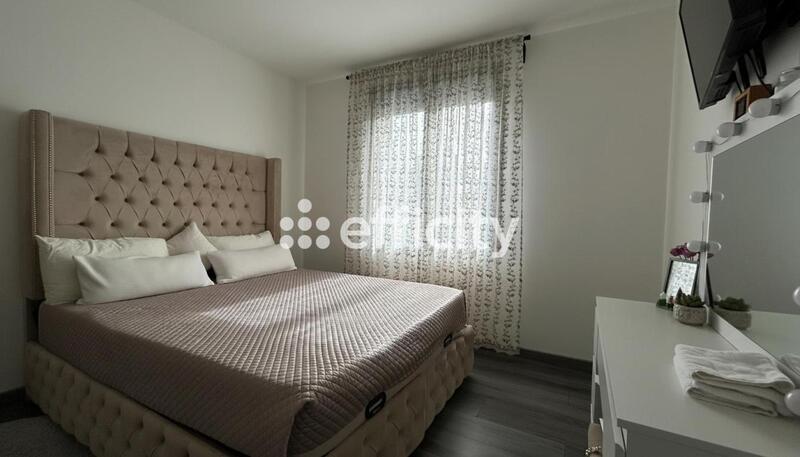 Pavillon - 140 m² - 6 pièces