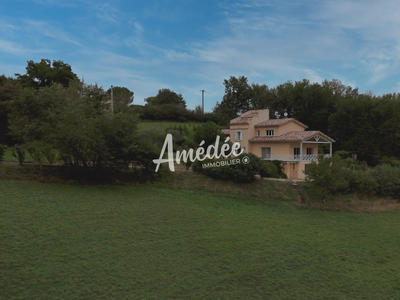 Villa - 166 m² - 5 pièces