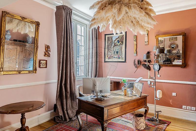 Maison d'architecte - 258 m² - 6 pièces