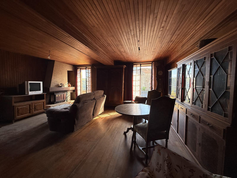 Maison - 265 m² - 8 pièces