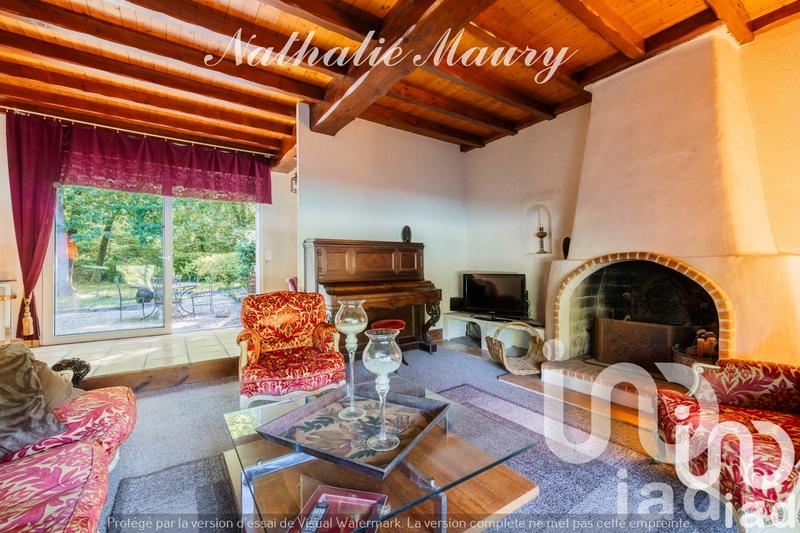 Maison - 240 m² - 7 pièces