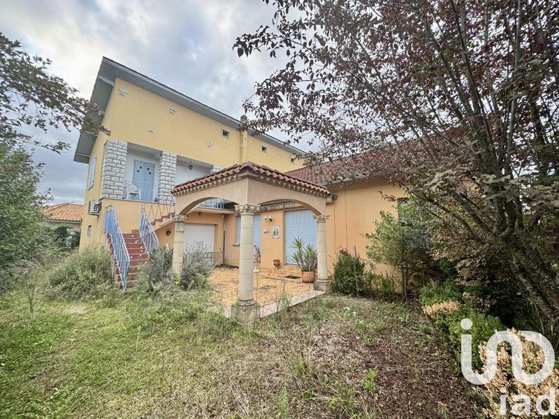 Maison - 186 m² - 7 pièces