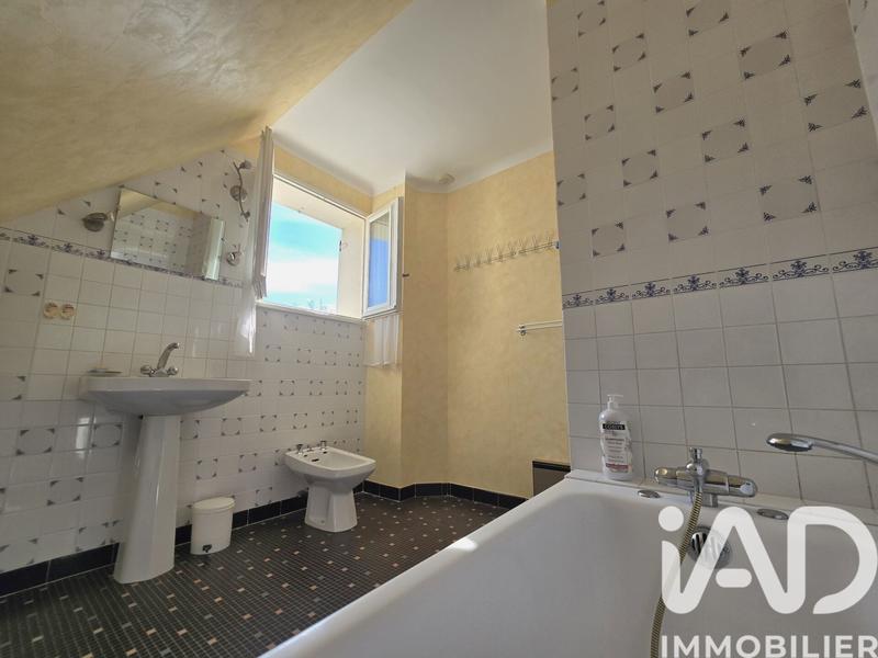 Maison - 169 m² - 6 pièces