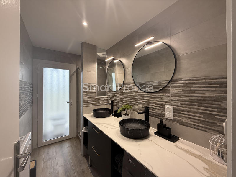 Appartement - 80 m² - 4 pièces