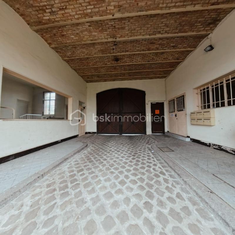 Immeuble - 1 665 m² - 33 pièces