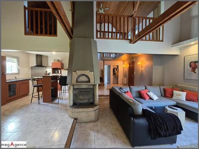 Maison - 156 m² - 7 pièces