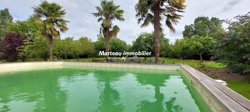 Maison - 230 m² - 10 pièces