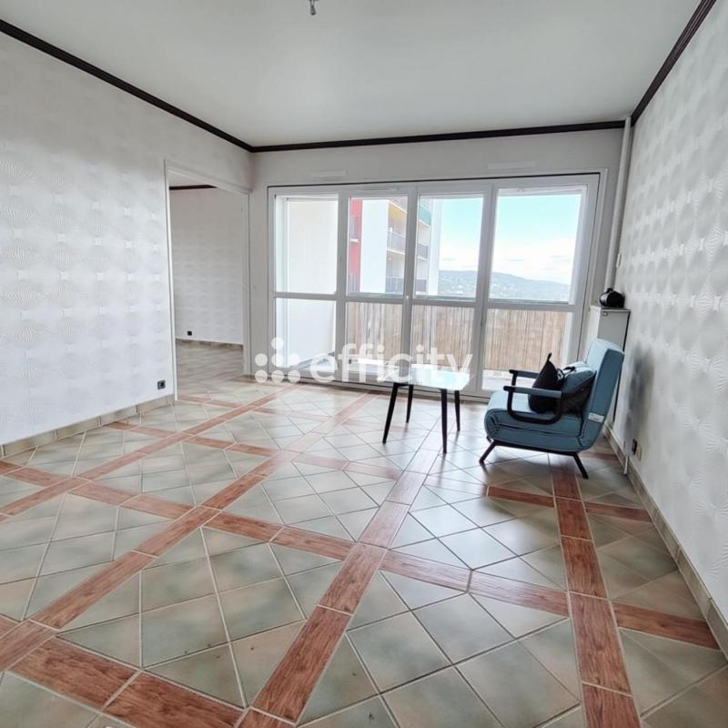 Appartement - 75 m² - 4 pièces