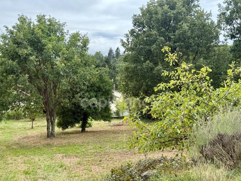 Maison - 185 m² - 9 pièces